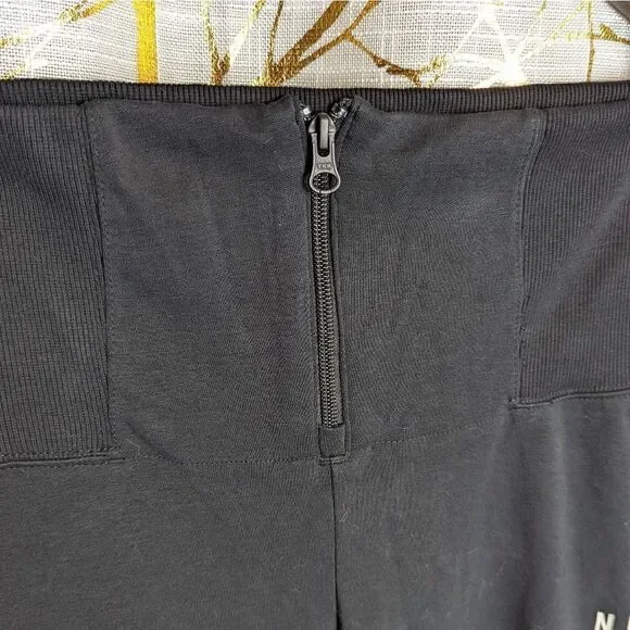 nike high waisted leggings  - Picture 3 of 5